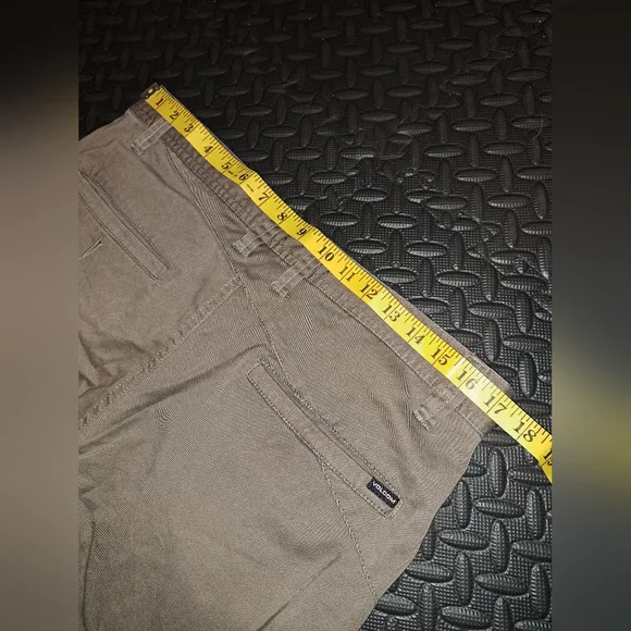 Volcom pants - Picture 9 of 12